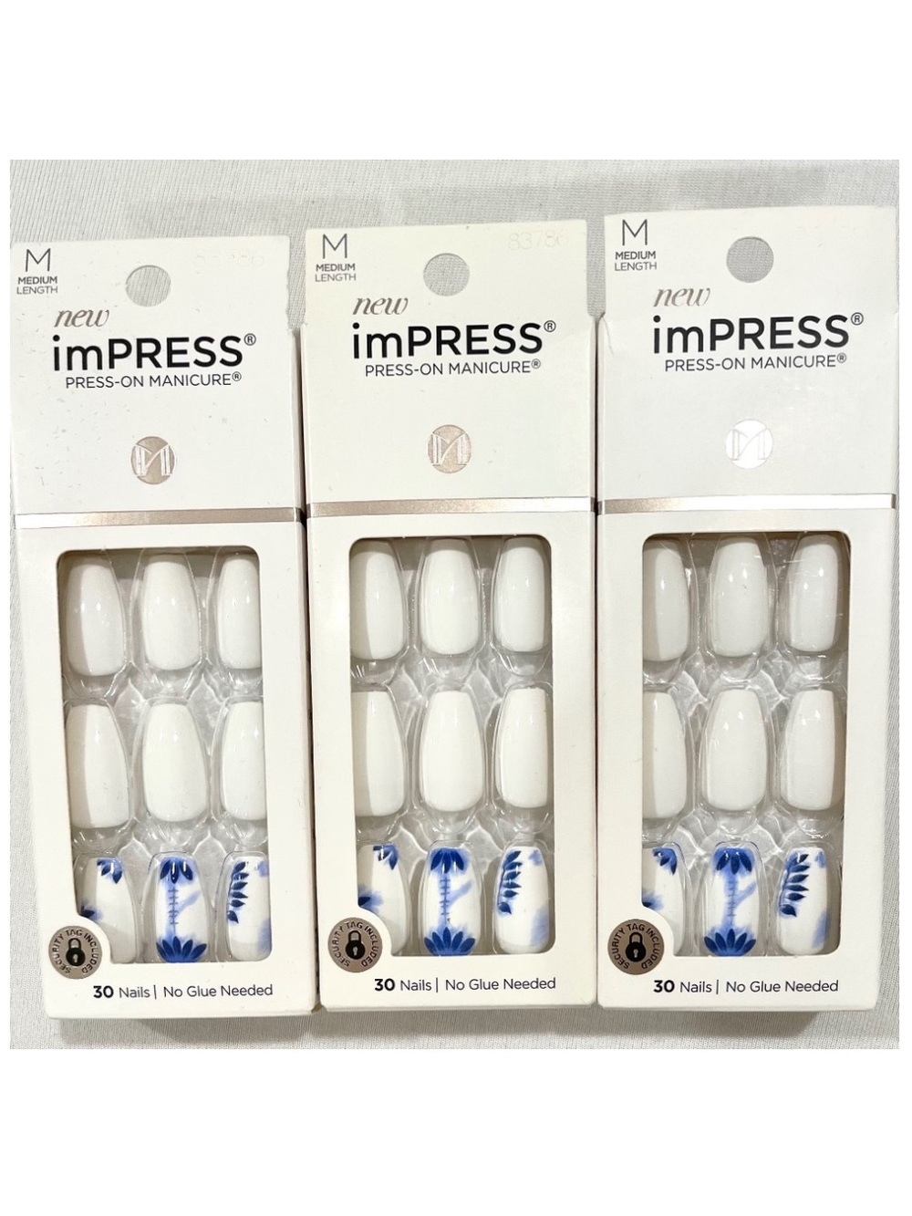 imPRESS Press-On Nails – White with Blue Floral Accent, Medium Length - 3 PACK